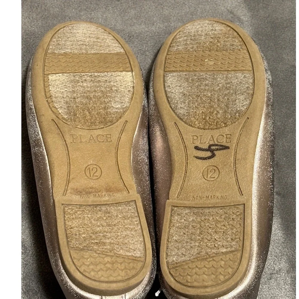 The Childrens Place Girls Rose Gold Metallic Scalloped Ballet Flats Size 12